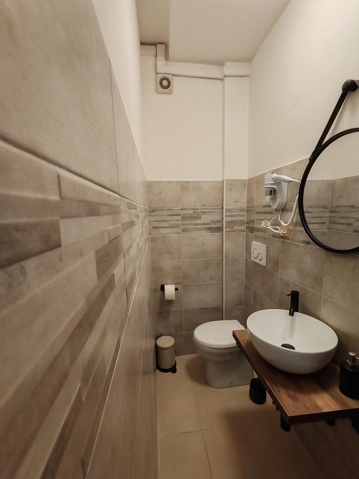 Piazza Ragusa 3*