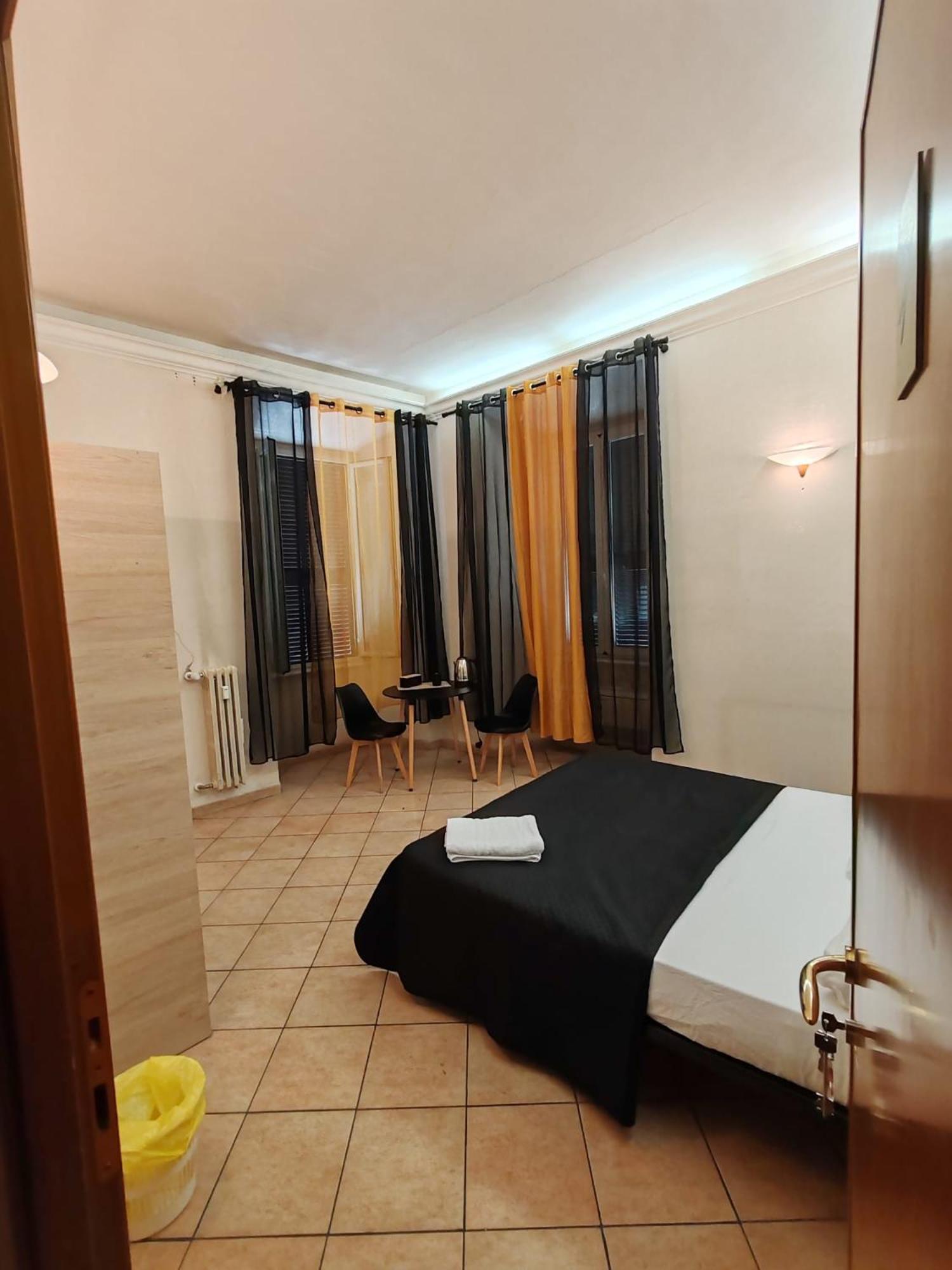 Piazza Ragusa 3* Roma