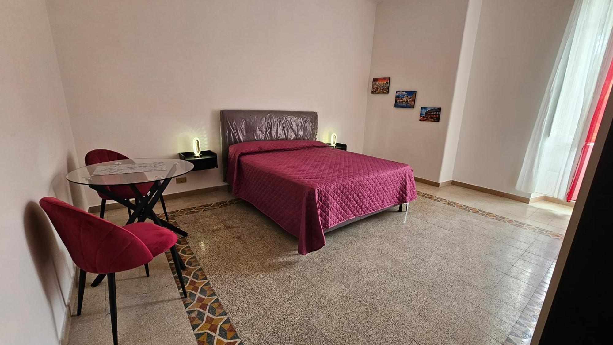 Piazza Ragusa 3* Roma