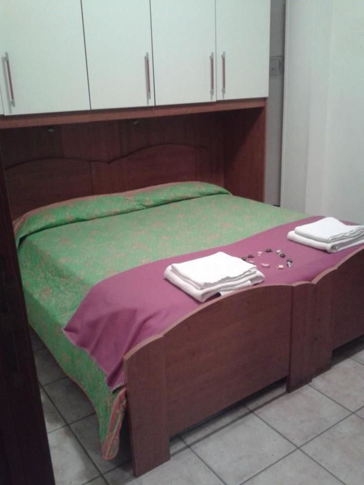 Piazza Ragusa 3* Roma